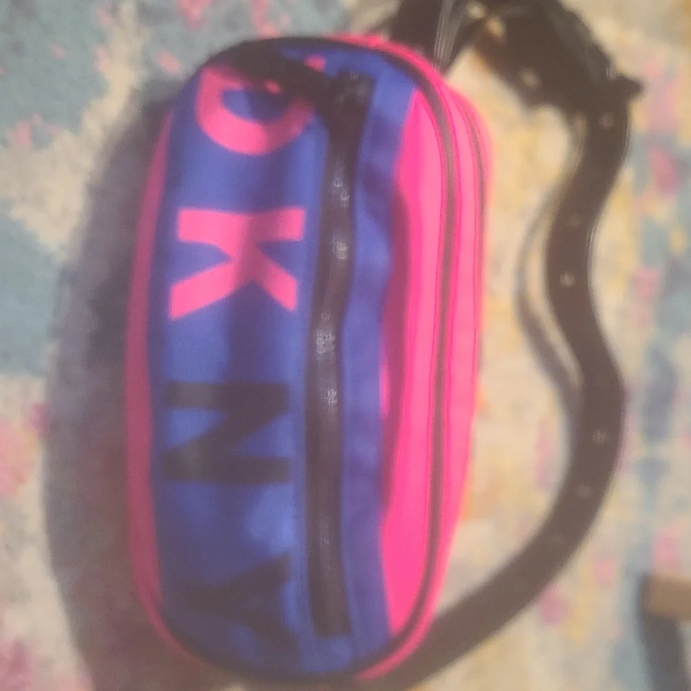 SALE DKNY fanny pack SALE - Picture 3 of 5